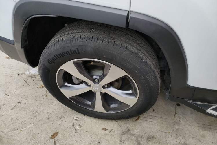 Used Jeep Cherokee 2020 2.0T Two-Wheel Drive Leading Edition Right Rear Wheel Hub