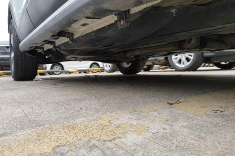 Used Jeep Cherokee 2020 2.0T Two-Wheel Drive Leading Edition Right Side Sill