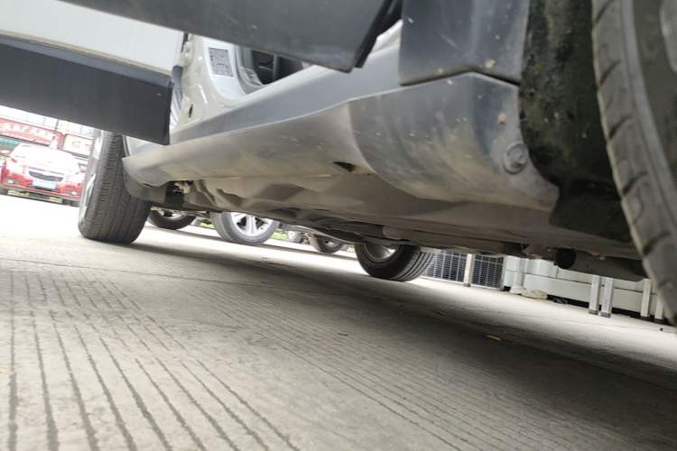 Used Jeep Cherokee 2020 2.0T Two-Wheel Drive Leading Edition Right Side Sill