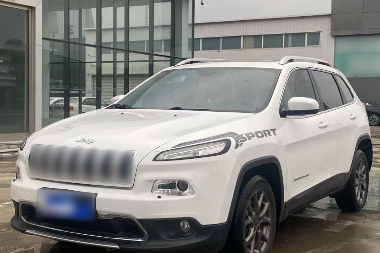 Used Jeep Cherokee 2020 2.0L Two-Wheel Drive Classic Sports Edition Guazi used car, China used car export, Used car for sale, Used  cars, Cheapest cars for sale