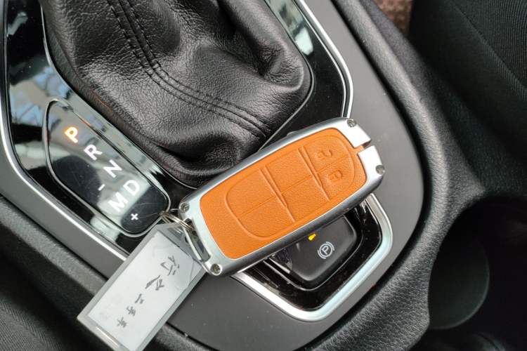 Used Jeep Cherokee 2020 2.0T Two-Wheel Drive Leading Edition Vehicle Key