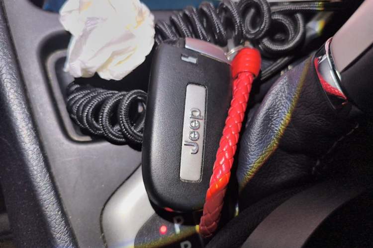 Used Jeep Cherokee 2020 2.0L Two-Wheel Drive Classic Sports Edition Vehicle Key