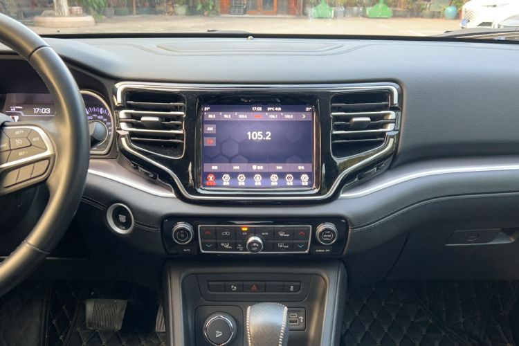 Used Jeep Commander 2018 2.0T Four-wheel Drive Premium Edition China VI Audio And AC Panel