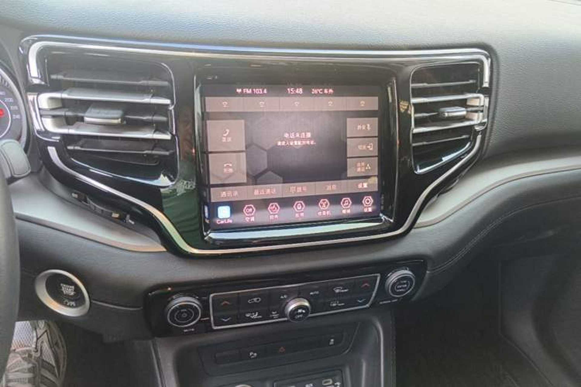 Used Jeep Commander 2018 2.0T Two-Wheel Drive Enjoyment Version China VI Emission Standard Audio And AC Panel
