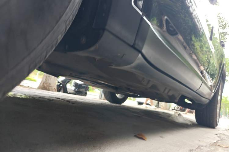 Used Jeep Commander 2018 2.0T Two-Wheel Drive Enjoy Edition China V Chassis Front Left