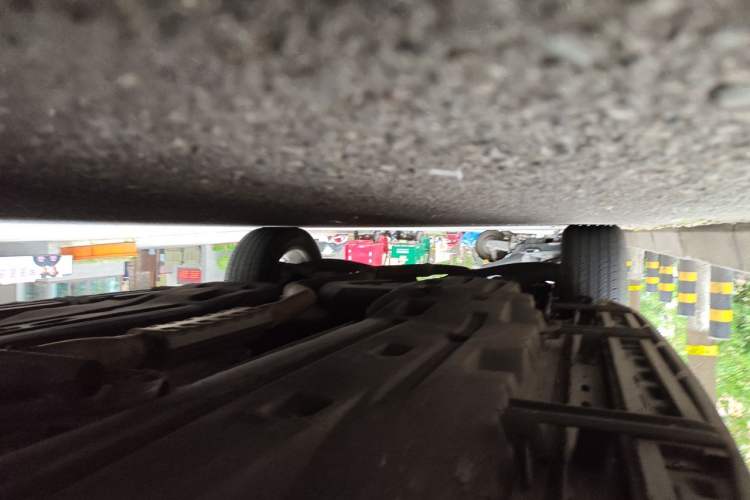 Used Jeep Commander 2018 2.0T Two-Wheel Drive Enjoy Edition China V Chassis Front Right