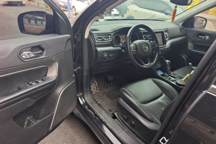 Used Jeep Commander 2018 2.0T Two-Wheel Drive Enjoyment Version China VI Emission Standard Driver Seat