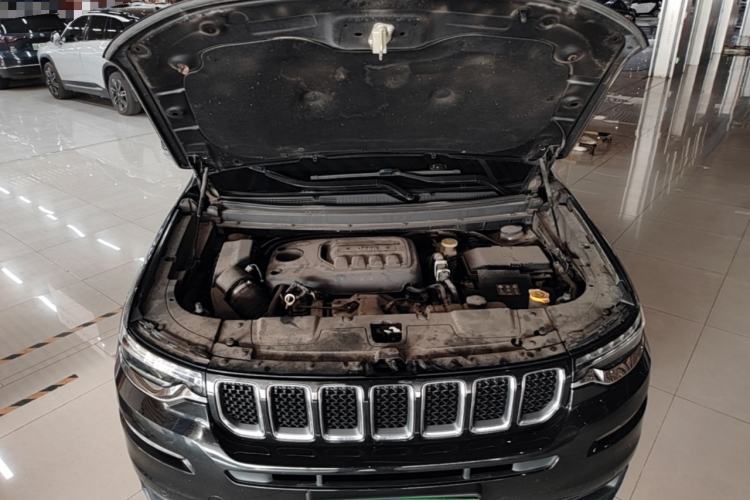 Used Jeep Commander 2018 2.0T Two-Wheel Drive Enjoy Edition China V Engine Bay