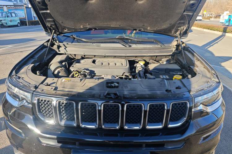 Used Jeep Commander 2018 2.0T Two-Wheel Drive Enjoy Edition China V Engine Bay