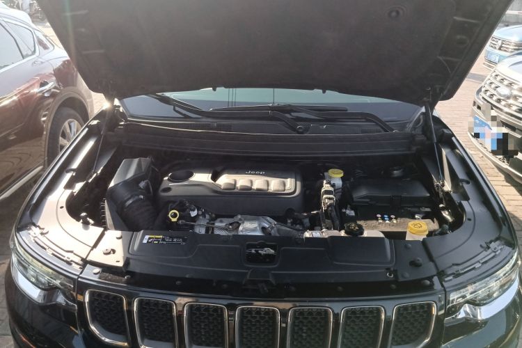 Used Jeep Commander 2018 2.0T Two-Wheel Drive Enjoy Edition China V Engine Bay