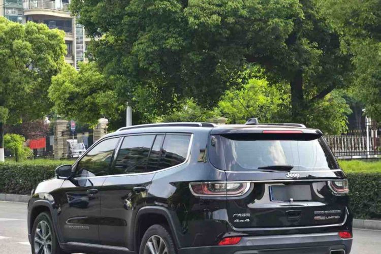 Used Jeep Commander 2018 2.0T Two-Wheel Drive Enjoy Edition China V Exterior 5