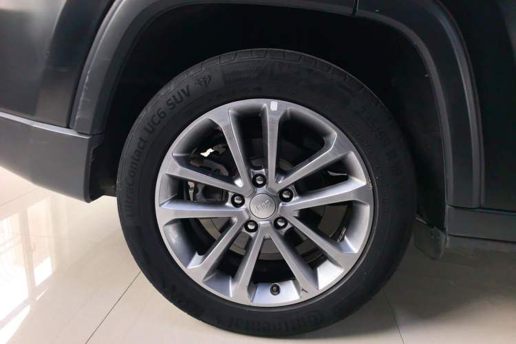 Used Jeep Commander 2018 2.0T Four-Wheel Drive Prestige Edition China V Exterior 5