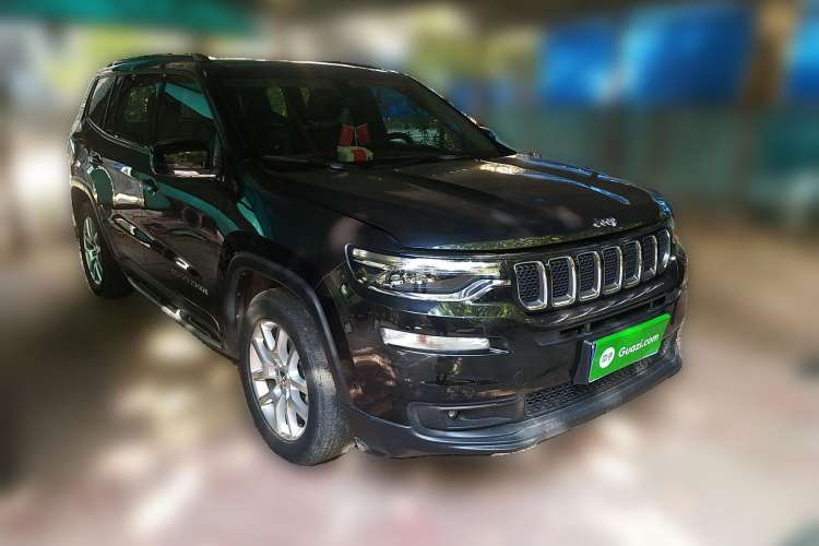Used Jeep Commander 2018 2.0T Two-Wheel Drive Enjoyment Version China VI Emission Standard Front Right 45 Deg