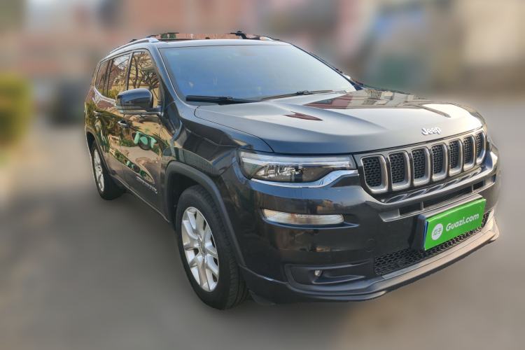 Used Jeep Commander 2018 2.0T Two-Wheel Drive Enjoy Edition China V Front Right 45 Deg