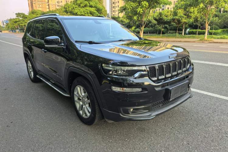 Used Jeep Commander 2018 2.0T Two-Wheel Drive Enjoyment Version China VI Emission Standard Front Right 45 Deg
