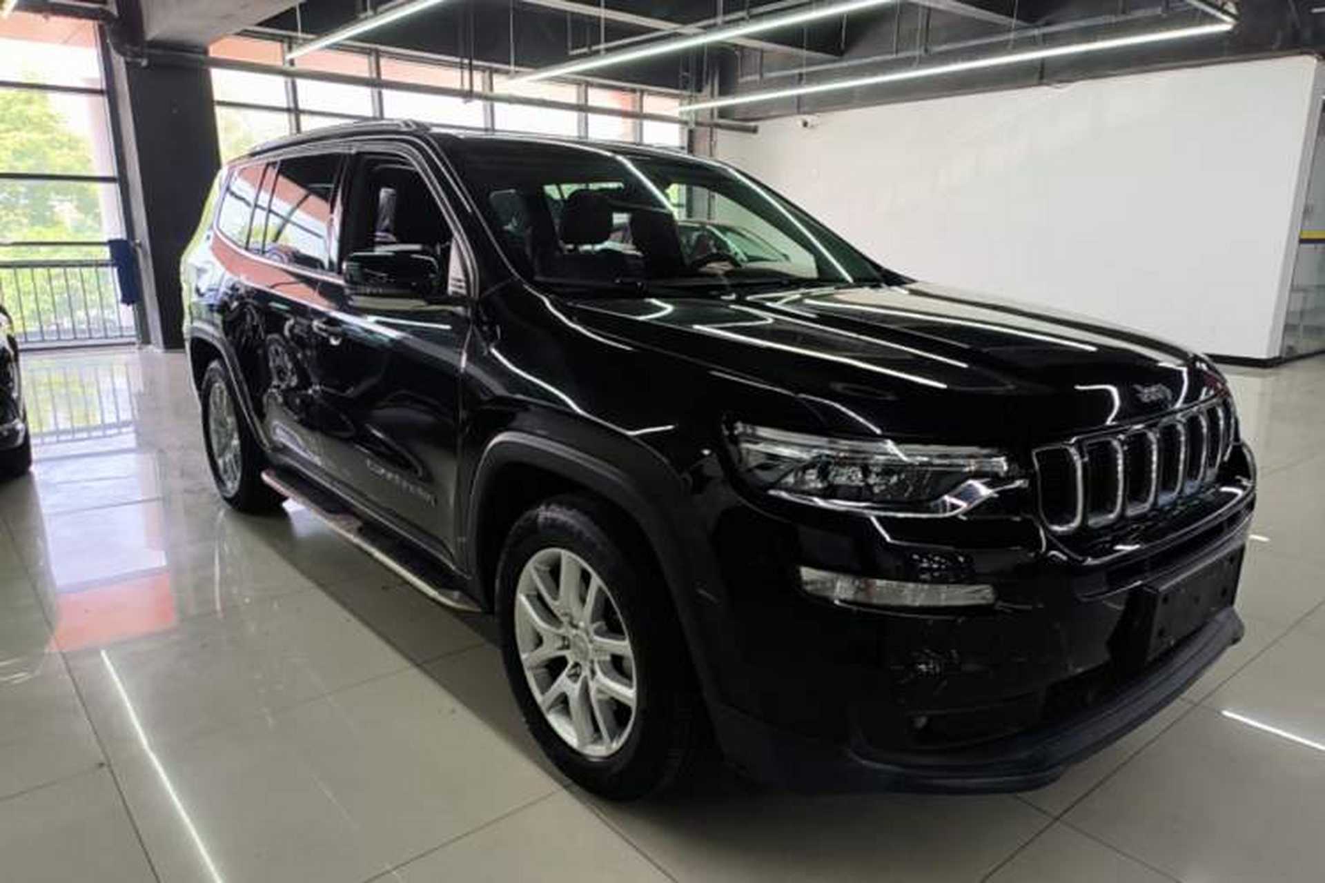 Used Jeep Commander 2018 2.0T Two-Wheel Drive Enjoyment Version China VI Emission Standard Front Right 45 Deg