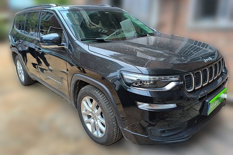 Used Jeep Commander 2018 2.0T Two-Wheel Drive Enjoy Edition China V Front Right 45 Deg