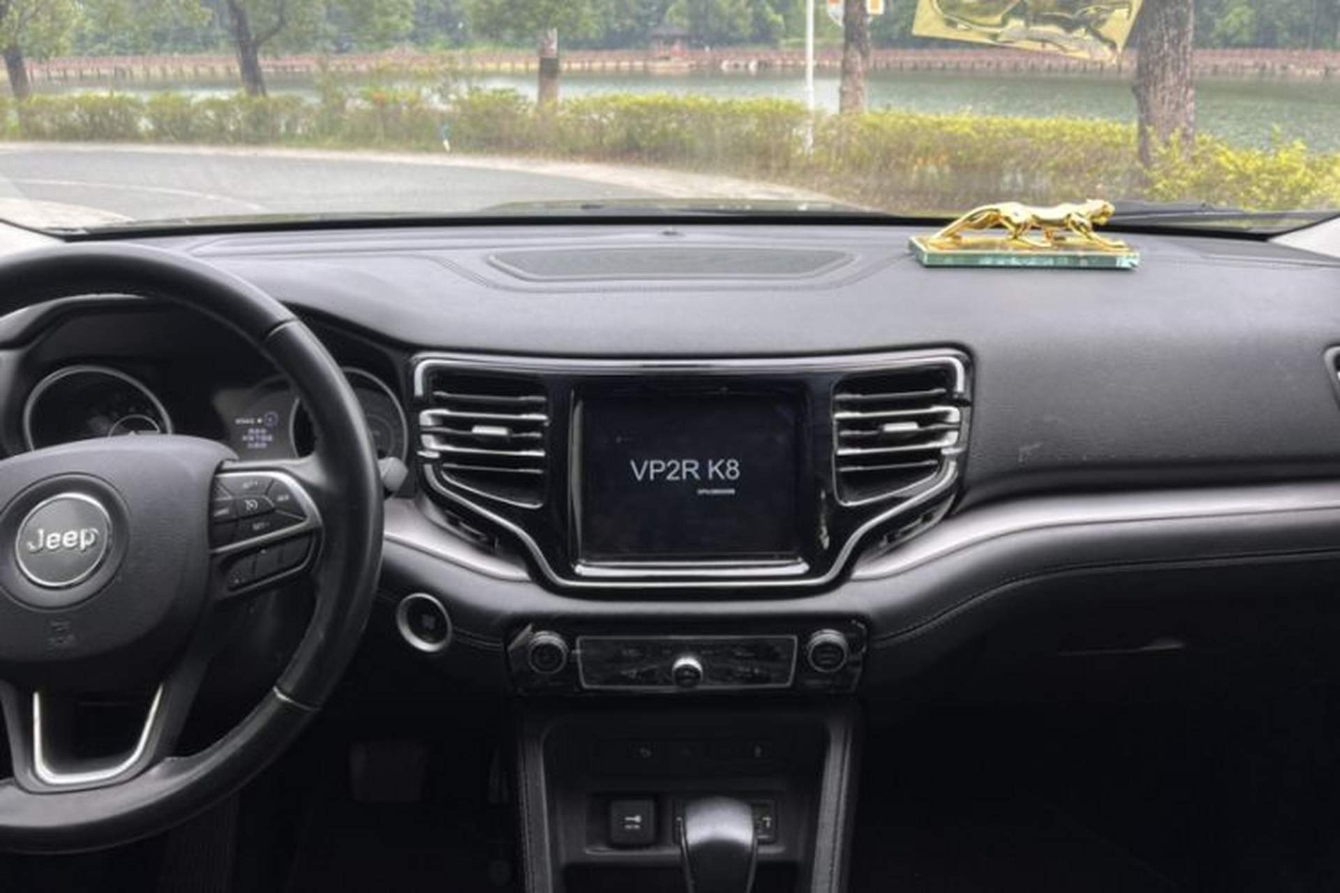 Used Jeep Commander 2018 2.0T Two-Wheel Drive Enjoyment Version China VI Emission Standard Gear Lever