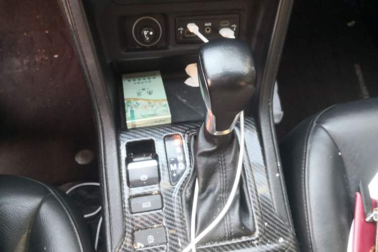 Used Jeep Commander 2018 2.0T Two-Wheel Drive Enjoy Edition China V Gear Lever