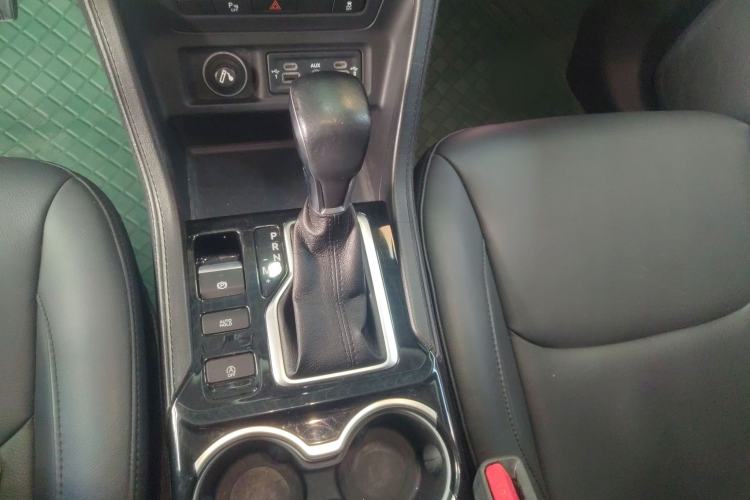 Used Jeep Commander 2018 2.0T Two-Wheel Drive Enjoy Edition China V Gear Lever