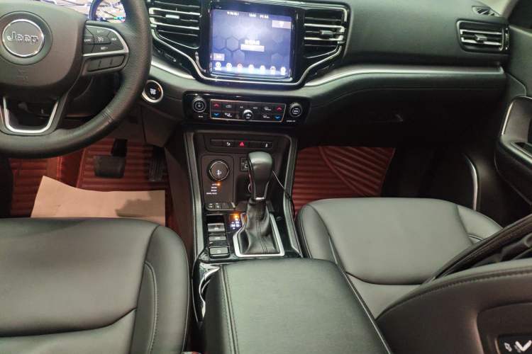 Used Jeep Commander 2018 2.0T Four-Wheel Drive Prestige Edition China V Gear Lever