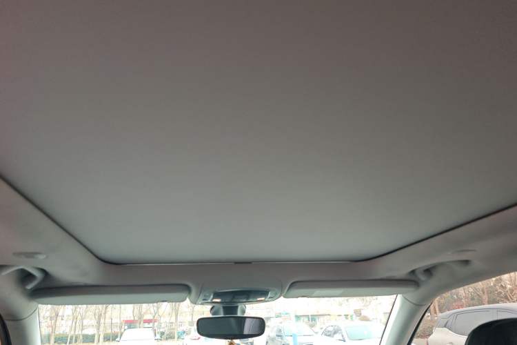 Used Jeep Commander 2018 2.0T Two-Wheel Drive Enjoyment Version China VI Emission Standard Headliner