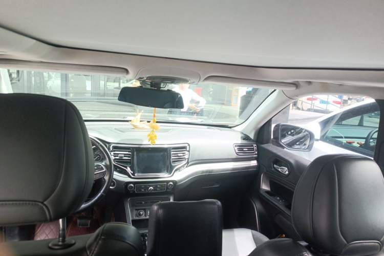 Used Jeep Commander 2018 2.0T Two-Wheel Drive Enjoyment Version China VI Headliner