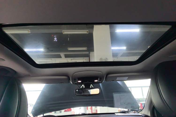 Used Jeep Commander 2018 2.0T Four-Wheel Drive Prestige Edition China V Headliner