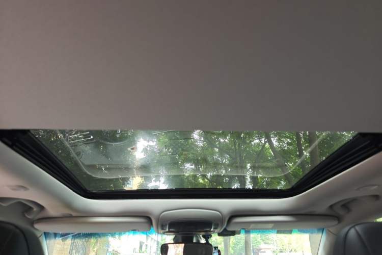 Used Jeep Commander 2018 2.0T Two-Wheel Drive Enjoy Edition China V Headliner