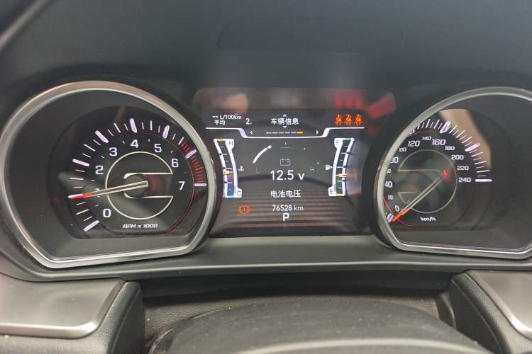 Used Jeep Commander 2018 2.0T Two-Wheel Drive Enjoyment Version China VI Emission Standard Instrument Cluster