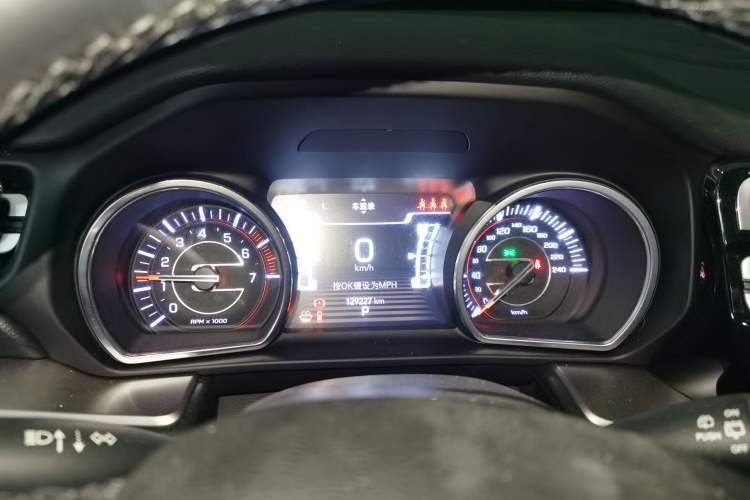 Used Jeep Commander 2018 2.0T Two-Wheel Drive Enjoyment Version China VI Emission Standard Instrument Cluster
