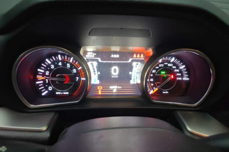 Used Jeep Commander 2018 2.0T Two-Wheel Drive Enjoyment Version China VI Emission Standard Instrument Cluster