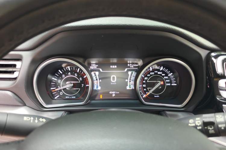 Used Jeep Commander 2018 2.0T Two-Wheel Drive Enjoy Edition China V Instrument Cluster