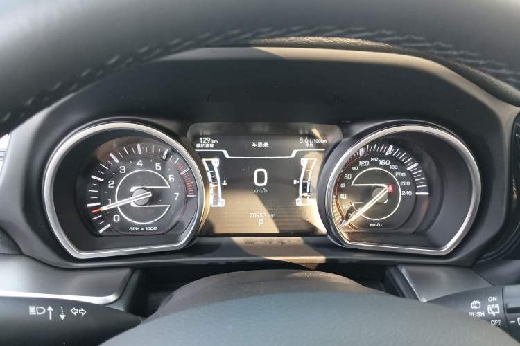 Used Jeep Commander 2018 2.0T Two-Wheel Drive Enjoy Edition China V Instrument Cluster
