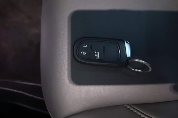 Used Jeep Commander 2018 2.0T Four-Wheel Drive Prestige Edition China V Interior 1