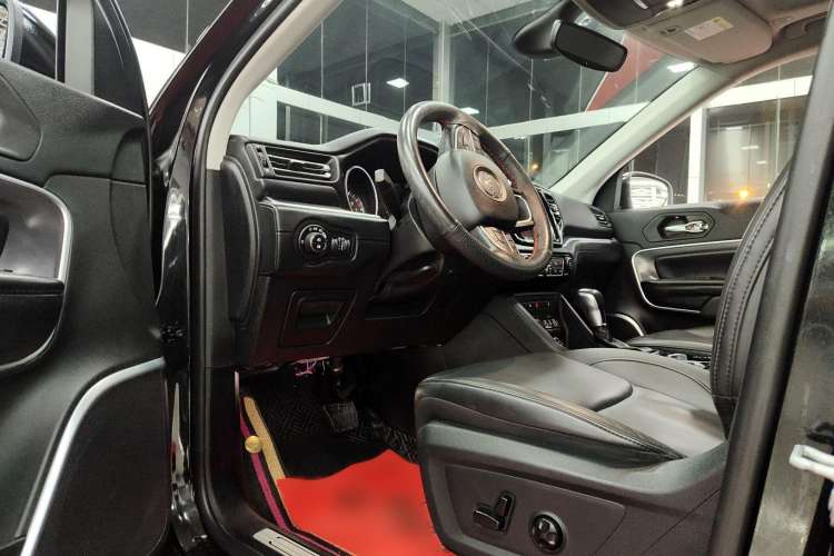 Used Jeep Commander 2018 2.0T Four-Wheel Drive Prestige Edition China V Interior 2