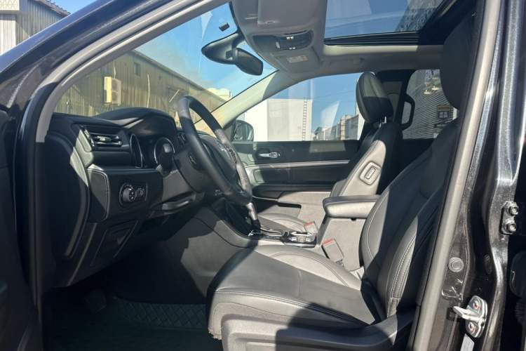 Used Jeep Commander 2018 2.0T Two-Wheel Drive Enjoy Edition China V Interior 2
