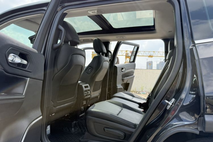 Used Jeep Commander 2018 2.0T Two-Wheel Drive Enjoy Edition China V Interior 3