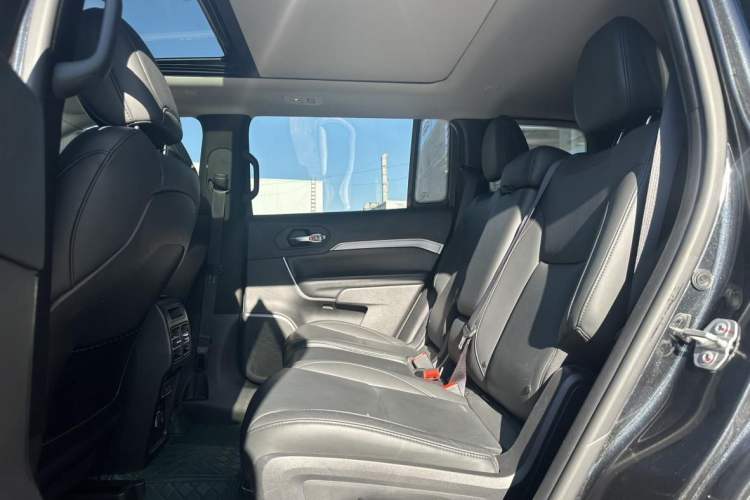 Used Jeep Commander 2018 2.0T Two-Wheel Drive Enjoy Edition China V Interior 5