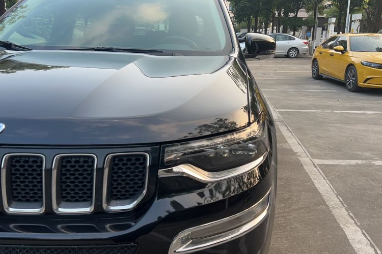Used Jeep Commander 2018 2.0T Four-wheel Drive Premium Edition China VI Left Front Headlight