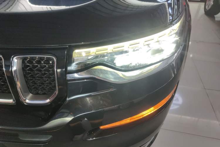 Used Jeep Commander 2018 2.0T Four-Wheel Drive Prestige Edition China V Left Front Headlight