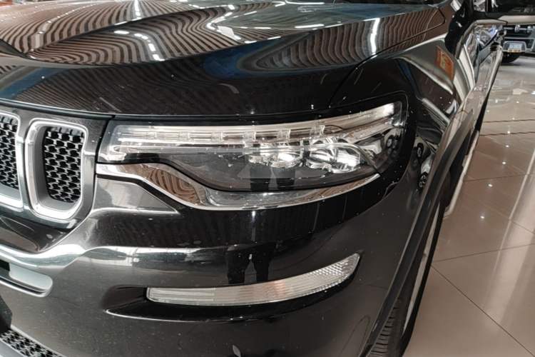 Used Jeep Commander 2018 2.0T Two-Wheel Drive Enjoy Edition China V Left Front Headlight