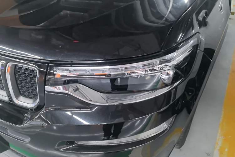 Used Jeep Commander 2018 2.0T Two-Wheel Drive Enjoyment Version China VI Emission Standard Left Front Headlight