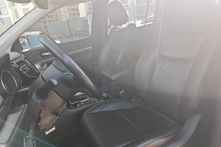 Used Jeep Commander 2018 2.0T Two-Wheel Drive Enjoy Edition China V Left Front Seat