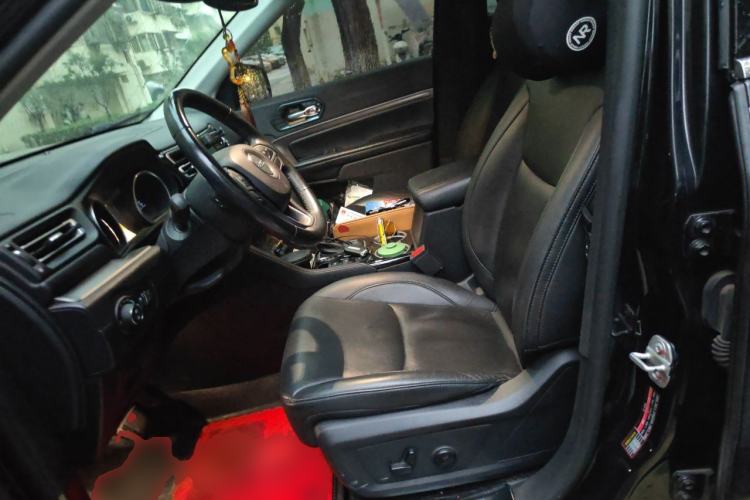 Used Jeep Commander 2018 2.0T Two-Wheel Drive Enjoyment Version China VI Emission Standard Left Front Seat