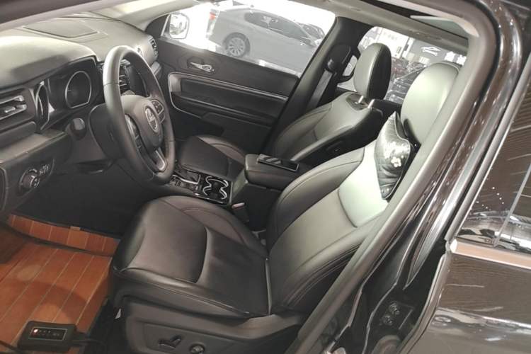 Used Jeep Commander 2018 2.0T Two-Wheel Drive Enjoy Edition China V Left Front Seat