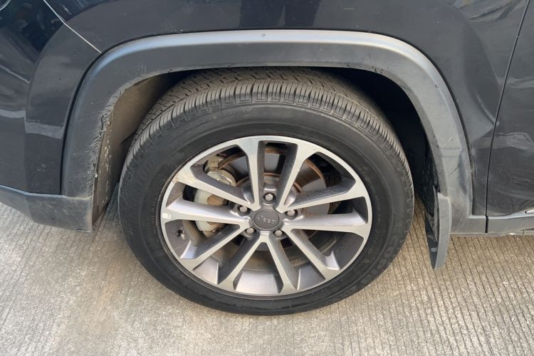 Used Jeep Commander 2018 2.0T Four-wheel Drive Premium Edition China VI Left Front Wheel Hub