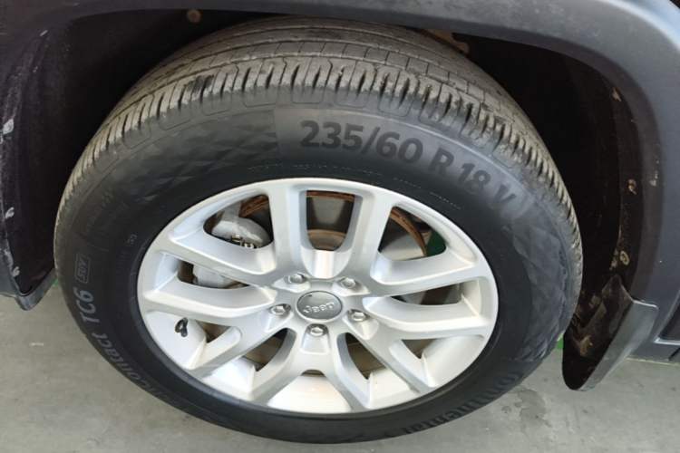 Used Jeep Commander 2018 2.0T Two-Wheel Drive Enjoy Edition China V Left Front Wheel Hub