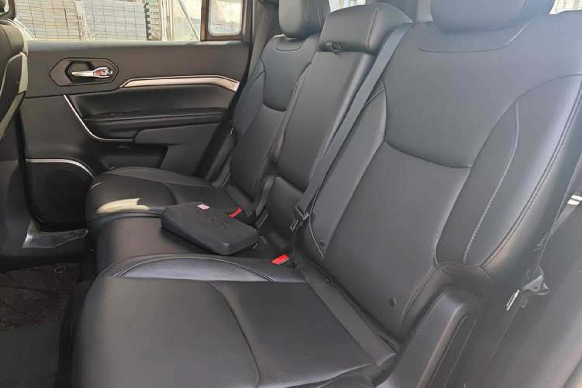 Used Jeep Commander 2018 2.0T Two-Wheel Drive Enjoy Edition China V Left Rear Seat