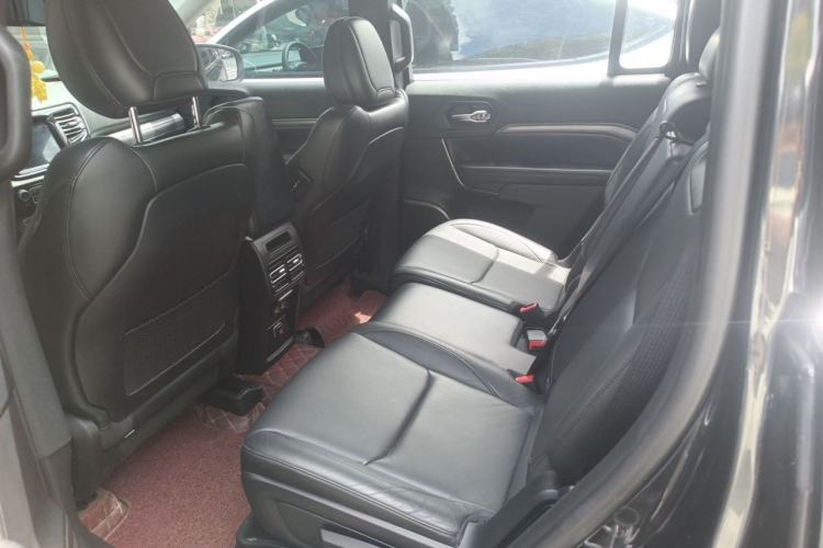 Used Jeep Commander 2018 2.0T Two-Wheel Drive Enjoyment Version China VI Left Rear Seat
